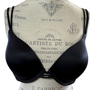 Victoria’s Secret Very Sexy Push-up Bra Black With Rhinestone Detail 38D